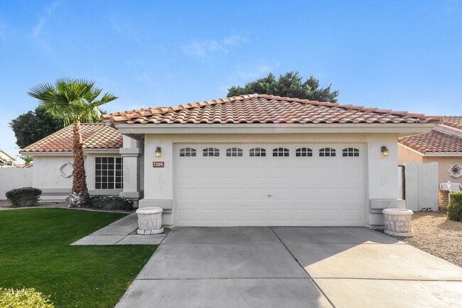 Building Photo - 7205 W Los Gatos Dr