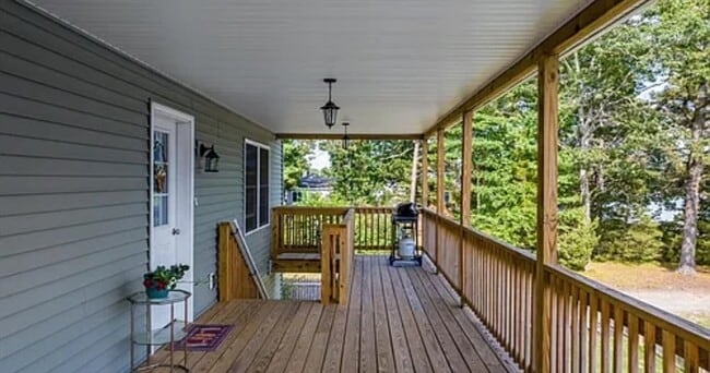 Photo - 43 Marine Ave