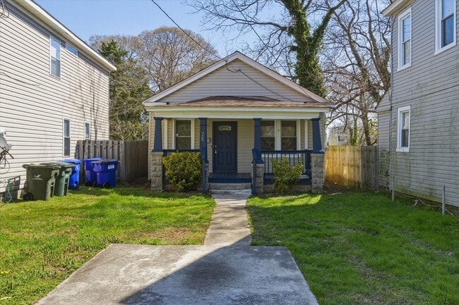 Photo - 720 Forbes St