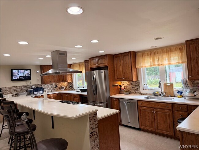 12 Brookedge Rd