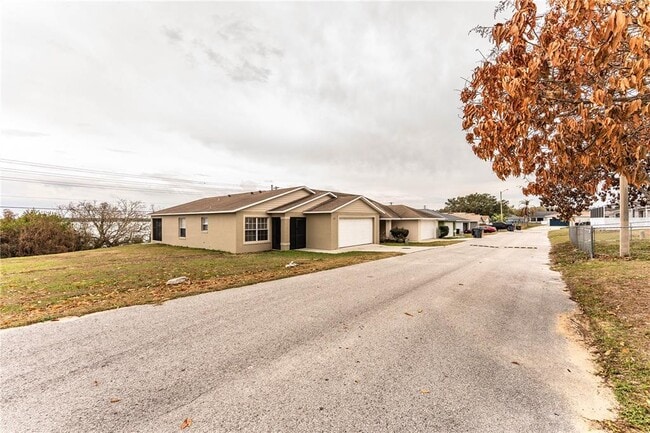 Photo - 812 Marcia Loop