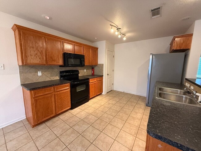Photo - 3601 Salt Fork Dr