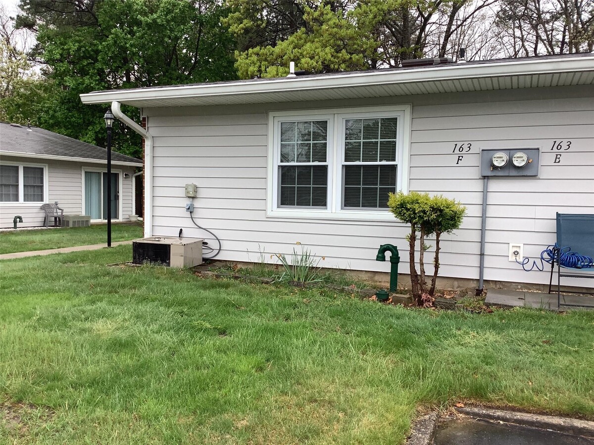 Photo - 163 Falmouth Ct Unidad F Rental