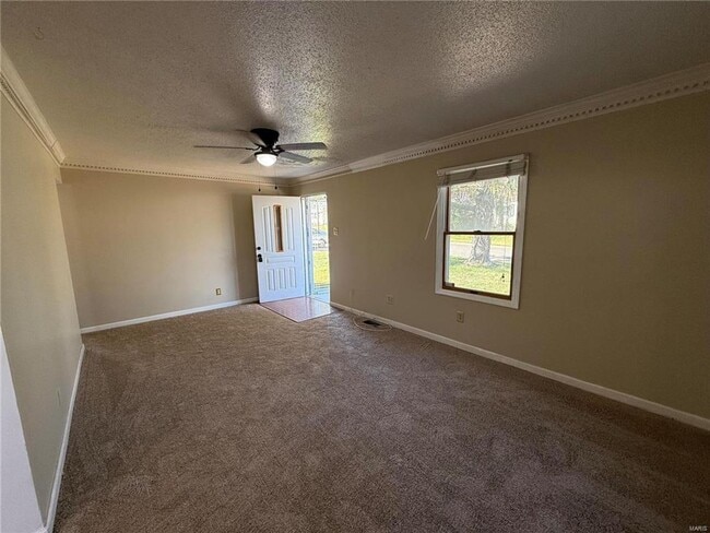 Photo - Discover this beautifully refreshed 2-bed, 2-bath gem in St. Ann!