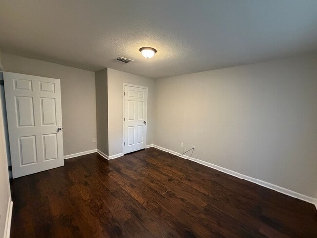 Photo - Charming 3-Bedroom Home in Convenient Boss...