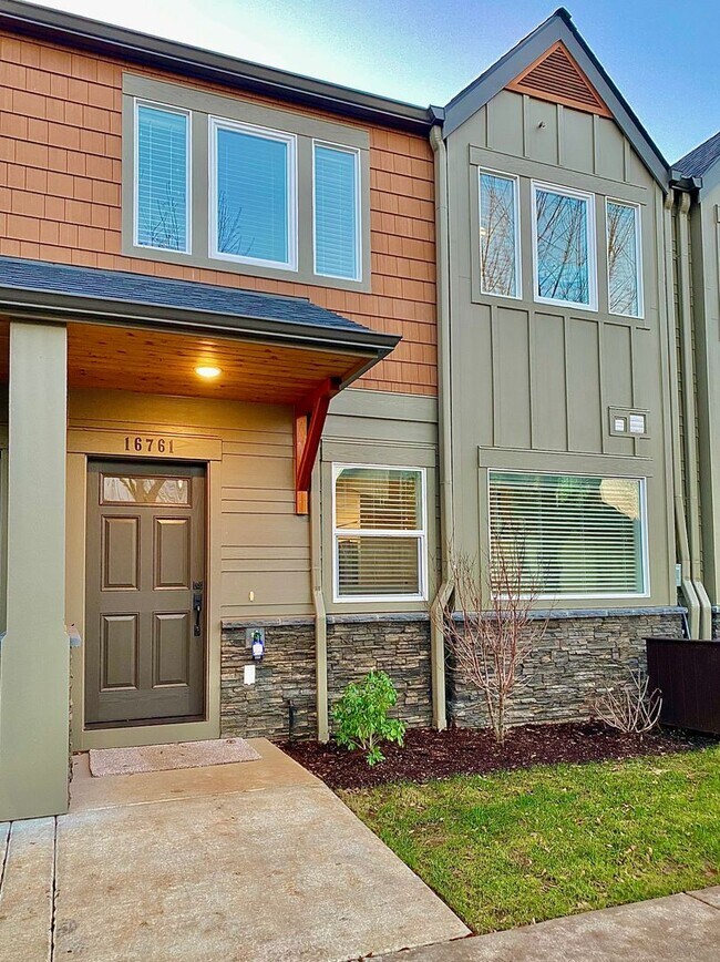 LUXURY TOWNHOME IN SANDY, OR!! Special Off... - LUXURY TOWNHOME IN SANDY, OR!! Special Off...
