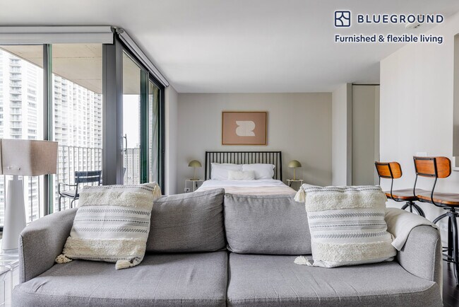 Photo - 77 W Huron St Unidad SI FL21-ID1259