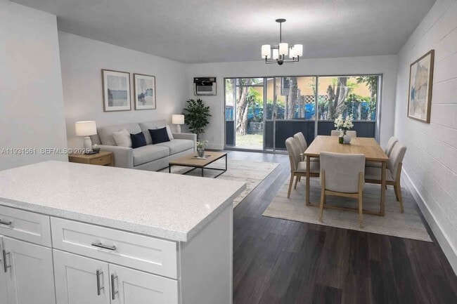 Photo - 638 NE 166th St Unit 4