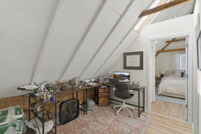 Photo - 3144 N Southport Ave Unit CH2