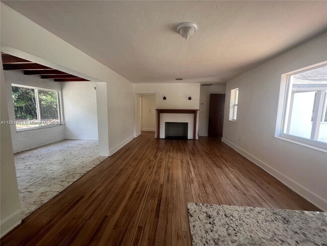 Photo - 245 SW 24th Rd