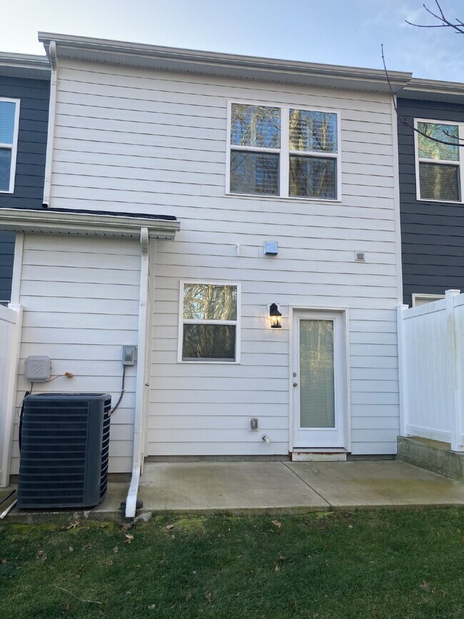 Photo - FULLY FURNISHED Home in Hermatige