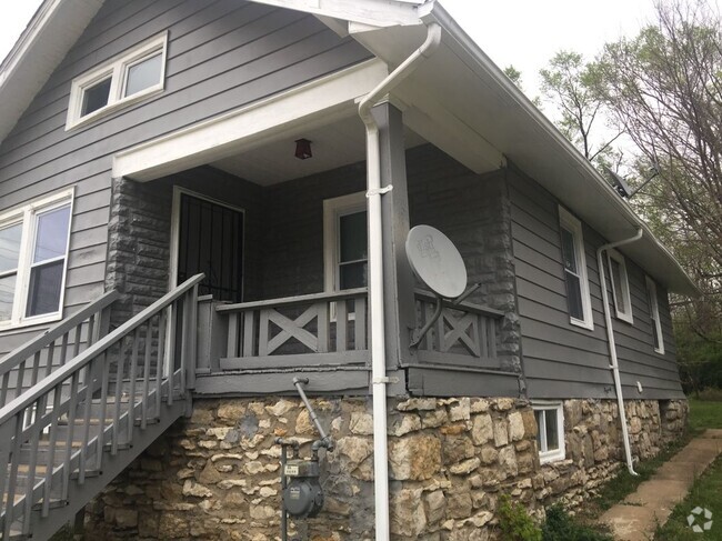 Building Photo - 3515 Mersington Ave Rental