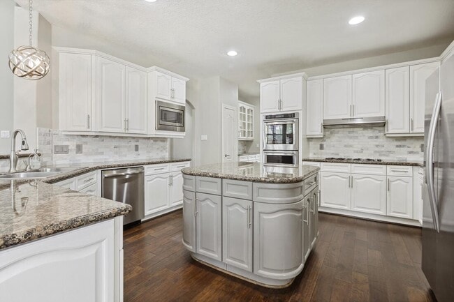 Photo - 5819 Santa Fe Springs Dr