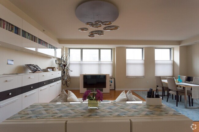 Building Photo - 149 Essex St Unit 5B Rental