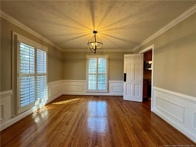 Photo - 2723 Huntington Rd