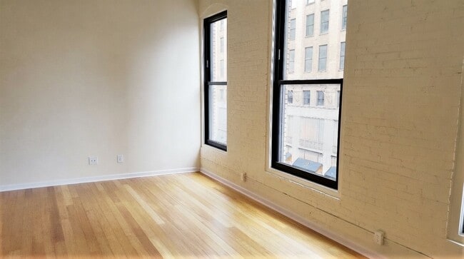 2013 Ontario St Unit 42