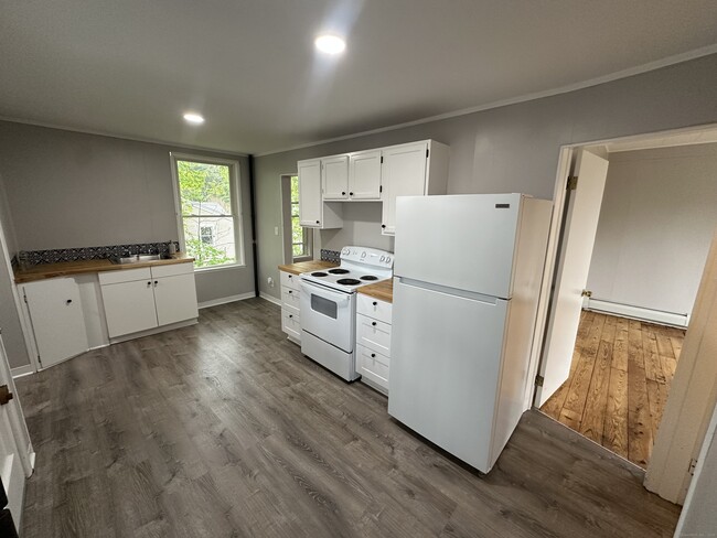 Photo - 224 Millville Ave Apartamento