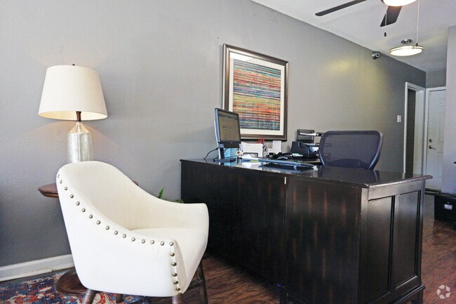 Photo - Elm Creek Apartments