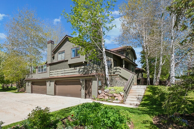 Photo - 3061 Fawn Dr