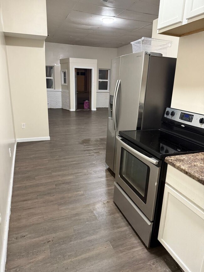 Photo - 1523 S Walnut St Unit 1523 South Walnut Street - 9