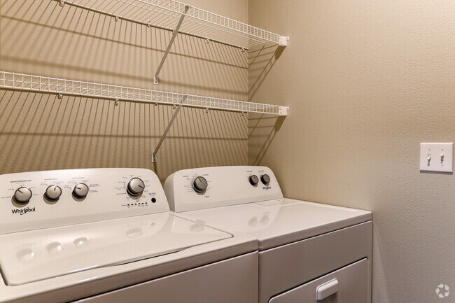 2BR, 2BA - 1,395 SF