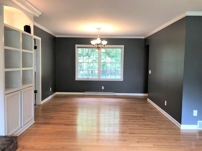 Photo - 5826 Barton Rd