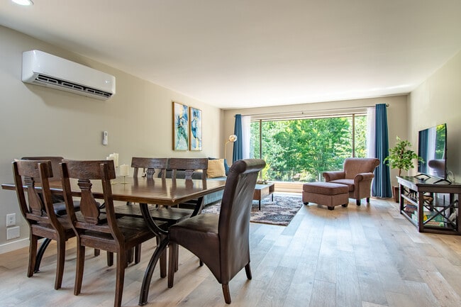 1524 2nd Ave W