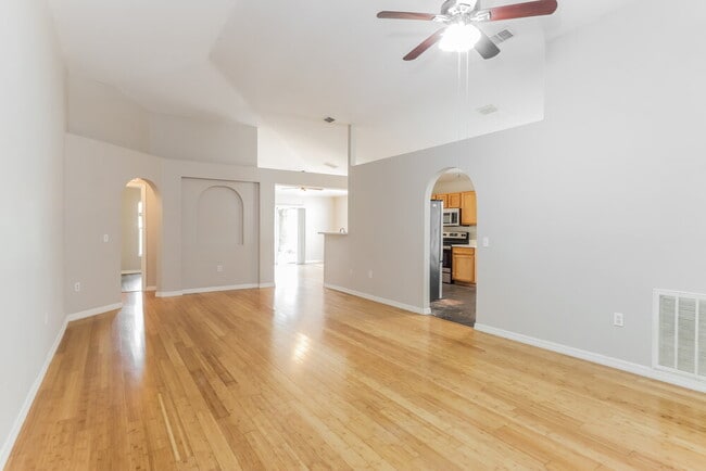 Photo - 3246 Bellericay Ln