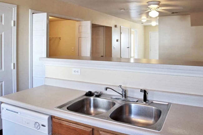 Cantibury Pointe Apartments