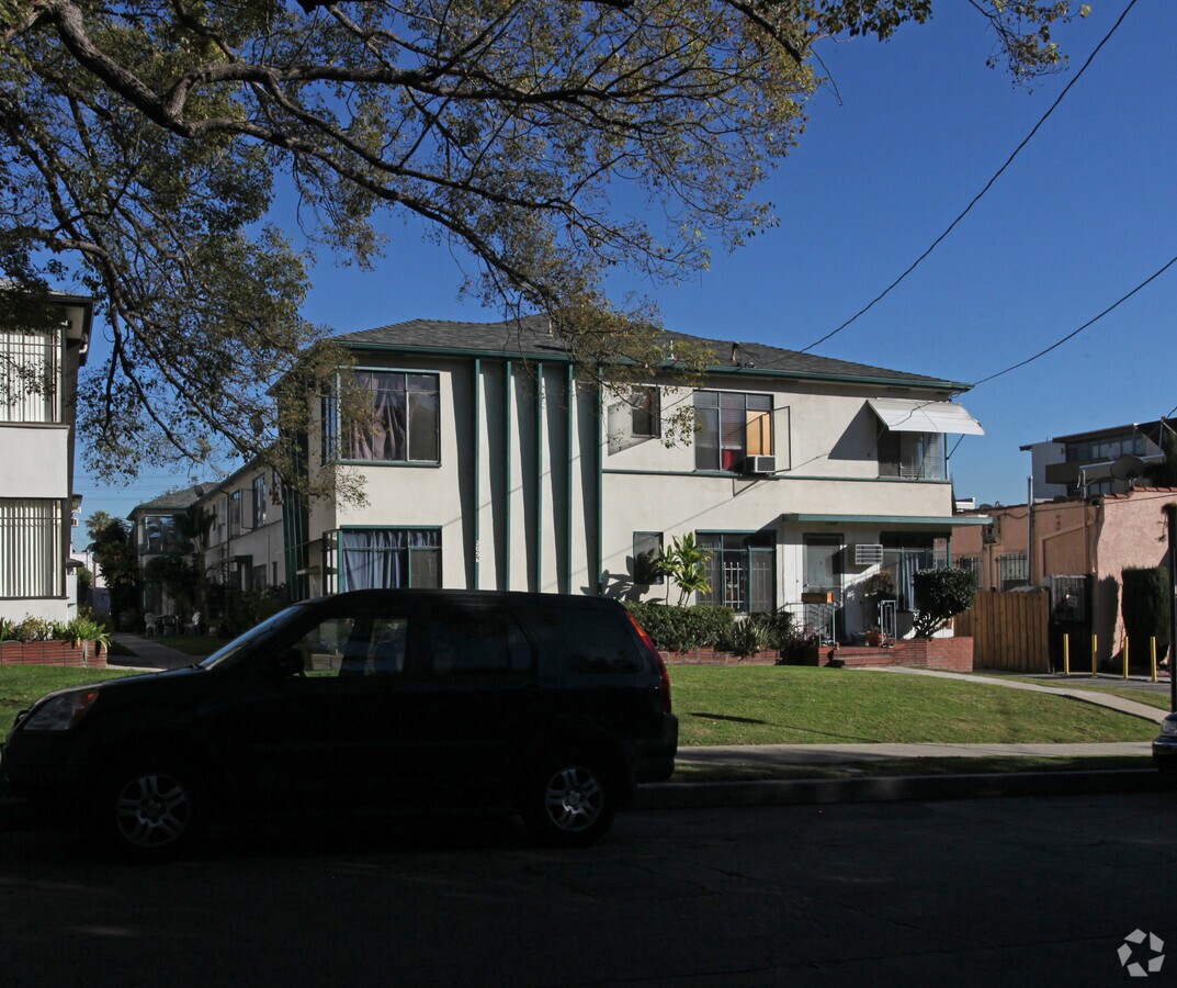 Photo - 2056 Rodney Dr