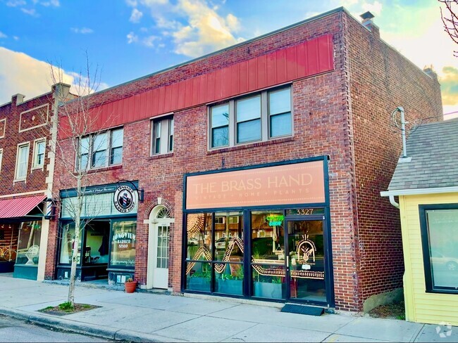 Building Photo - 3327 N High St Unit 3327.5 north high st Rental