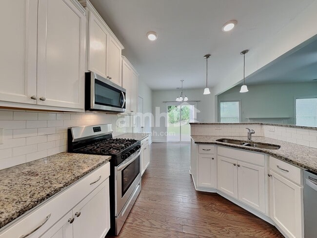 Photo - 112 White Ash Ln