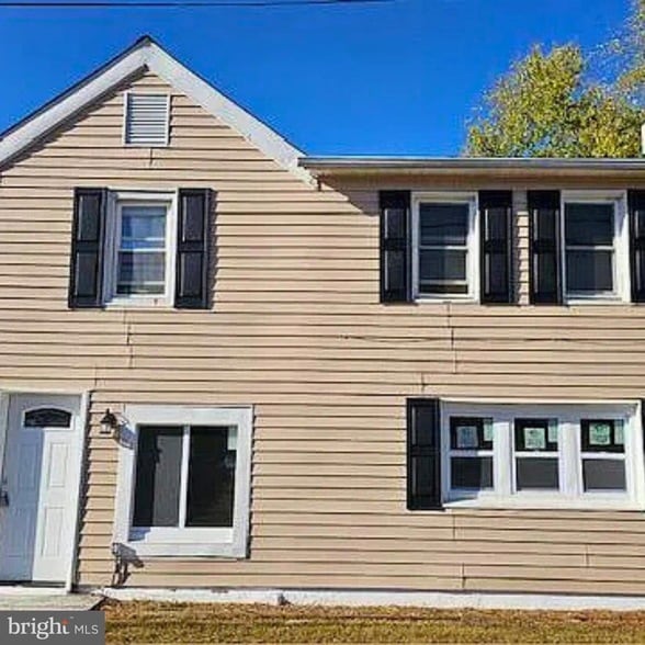 Photo - 94 Buttonwood Ave