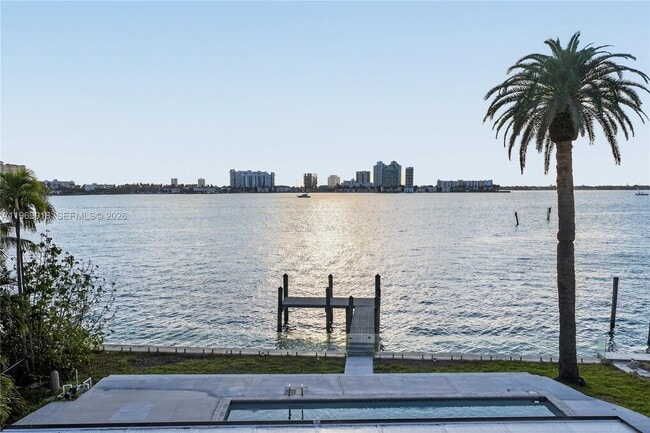 Photo - 1101 S Shore Dr