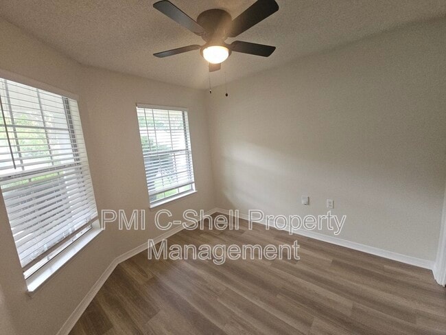 Photo - 111 Wildflower Ln