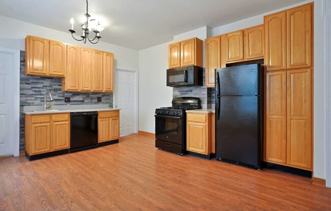 Área de la cocina abierta - 394 Woodlawn Ave