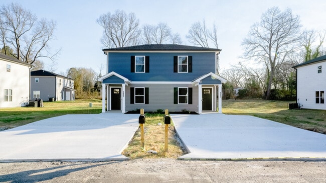 Building Photo - 203 Cromer Rd
