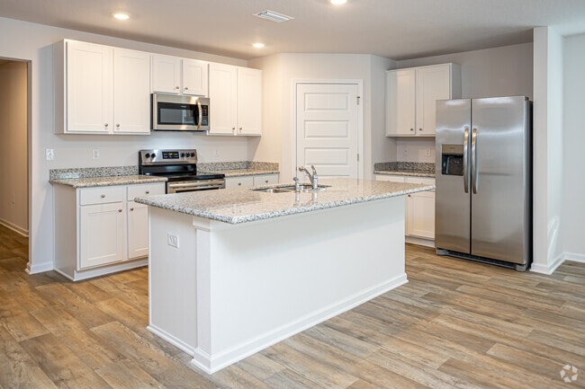 3BR, 2BA - 1,568SF