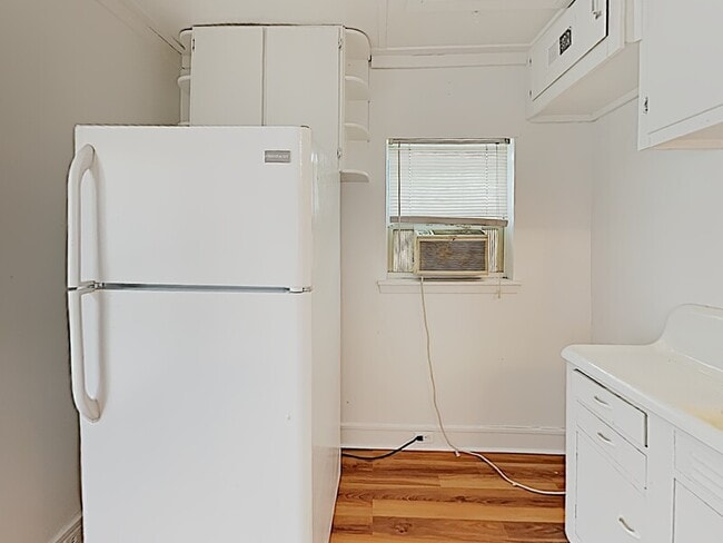 Photo - 3333 W 6th St Unit Garage