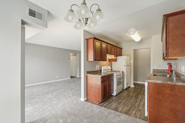 Andrews Ridge Apartments