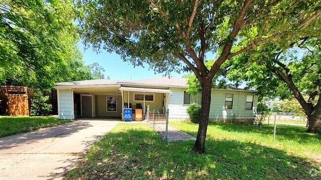 Building Photo - 1028 Ellingson Ln Rental