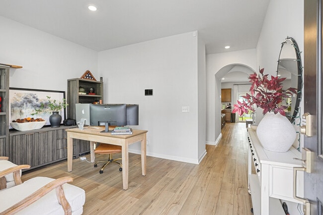 Photo - 153 Jepson Way