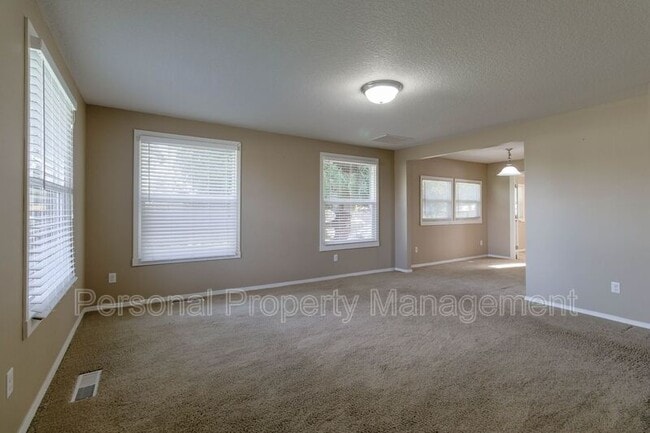 Photo - 5105 NE 78th St