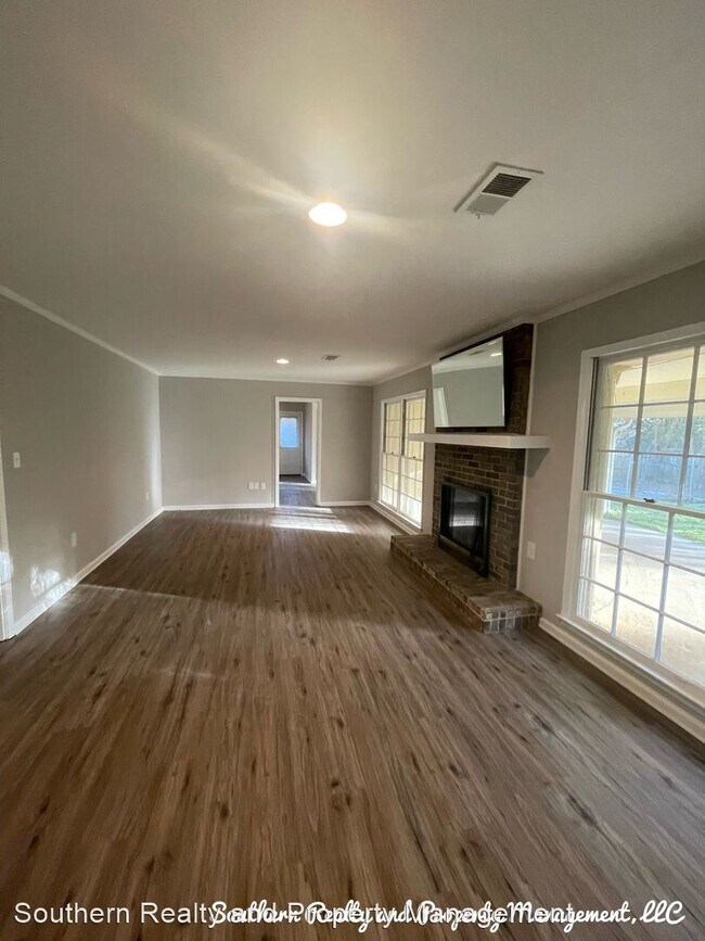 Photo - 3 br, 2 bath House - 2556 Carter Hill Road
