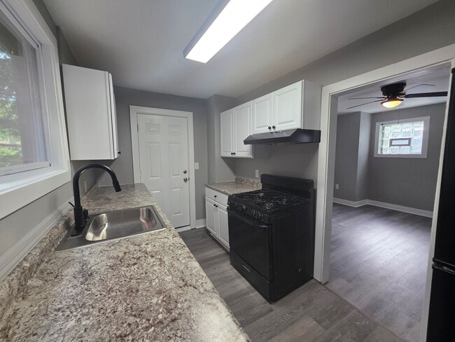 Photo - Newly updated 3 bedroom 1 bath house in Upper Hill!