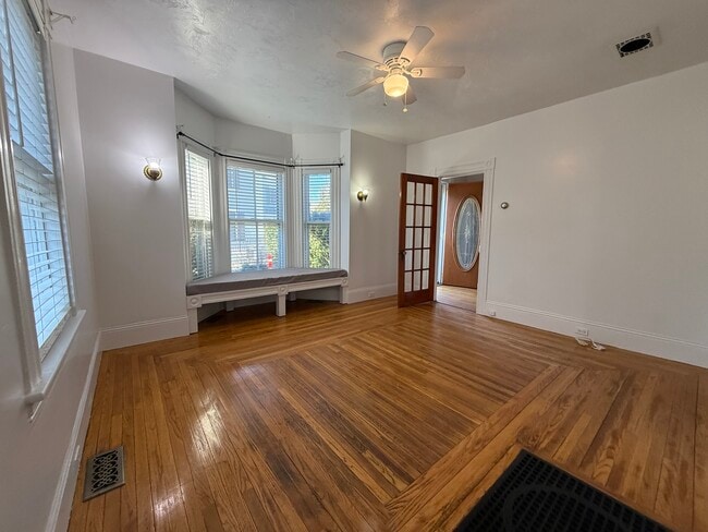 Photo - 9 Chilton St