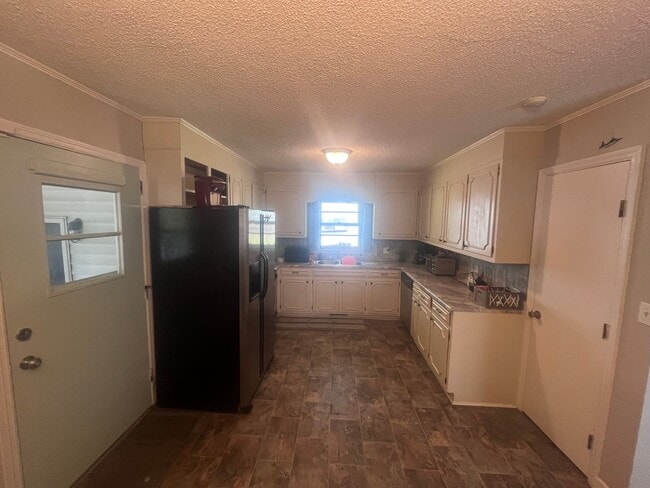 Photo - 100 Douglas Dr