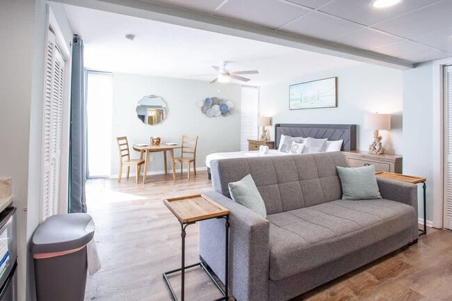 Photo - 10517 Front Beach Rd Unidad FL8-ID1354971P