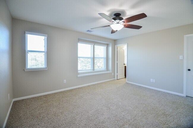 Building Photo - 11003 Jacob Crossing Dr