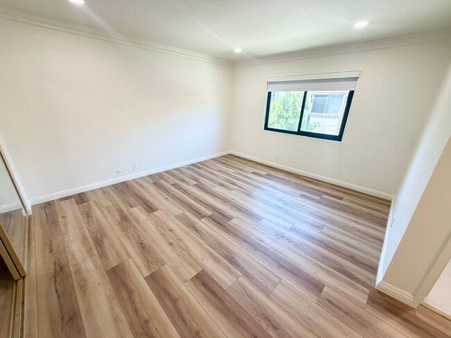 Photo - Beautifully Updated 2 Bed, 2 Bath Condo in Pasadena Unit 16